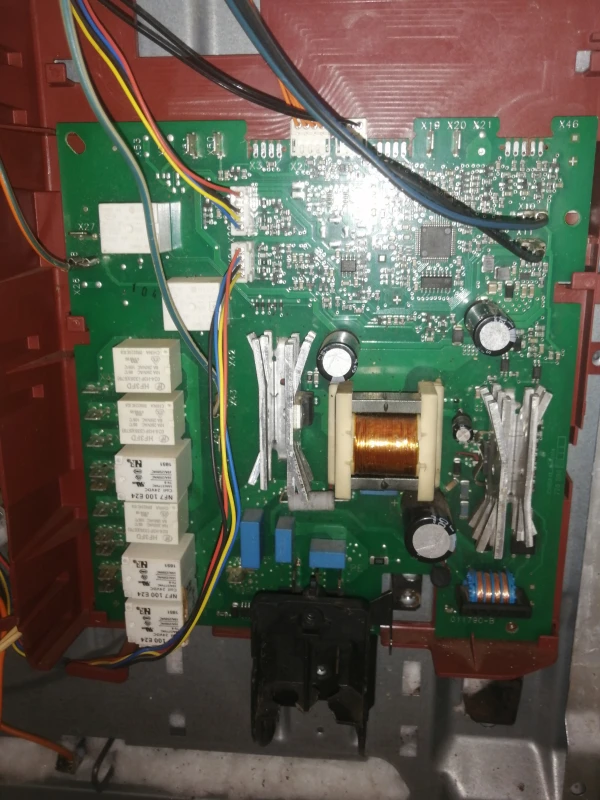 User image 681d277f29412