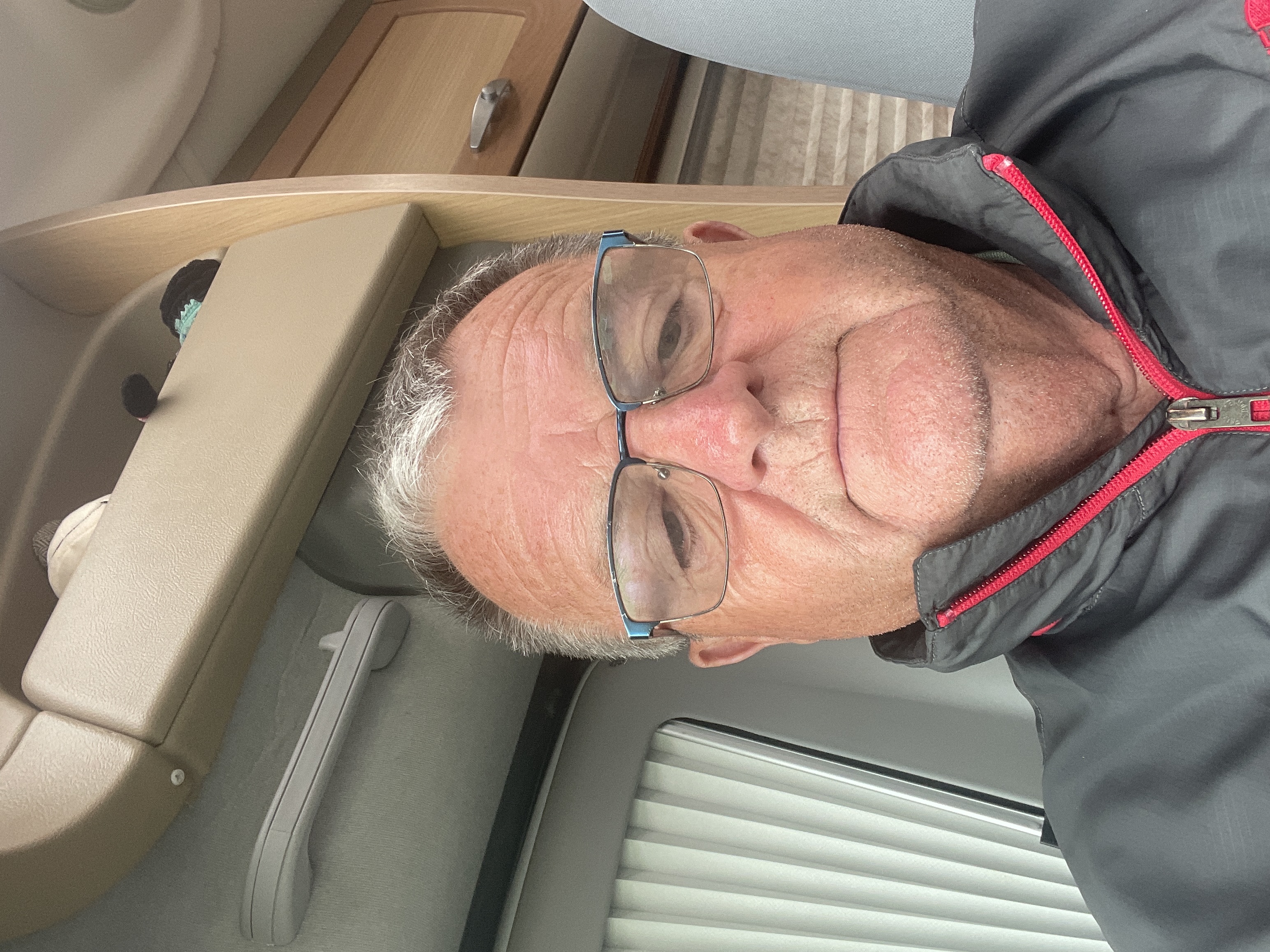 User image 685019b8eb38e