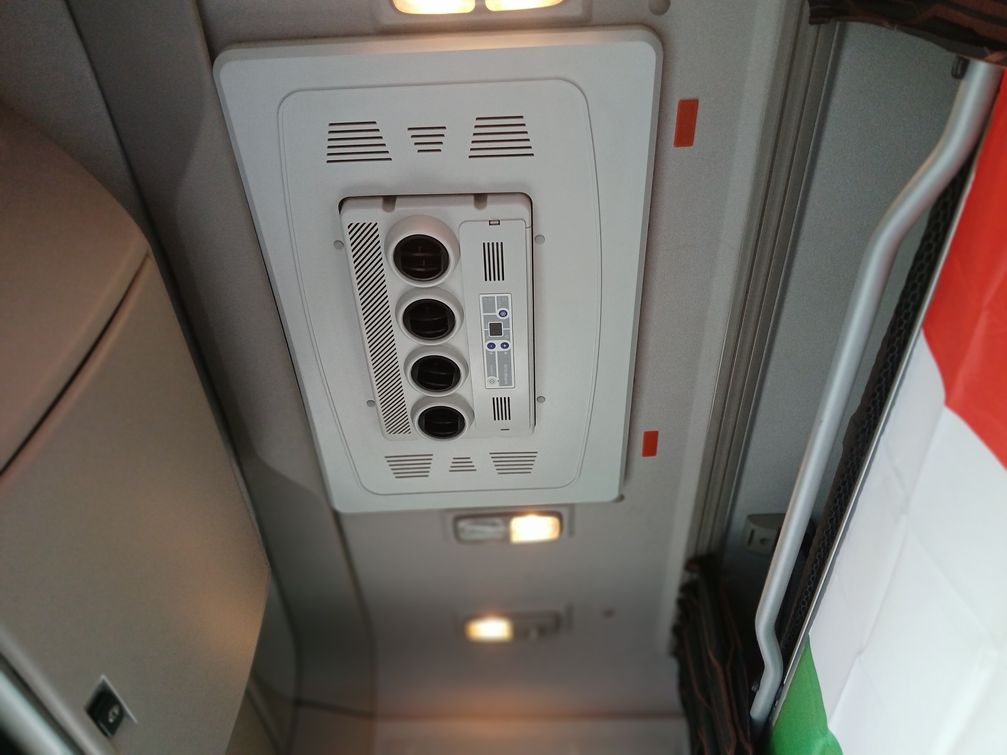 User image 685a43cdb2612